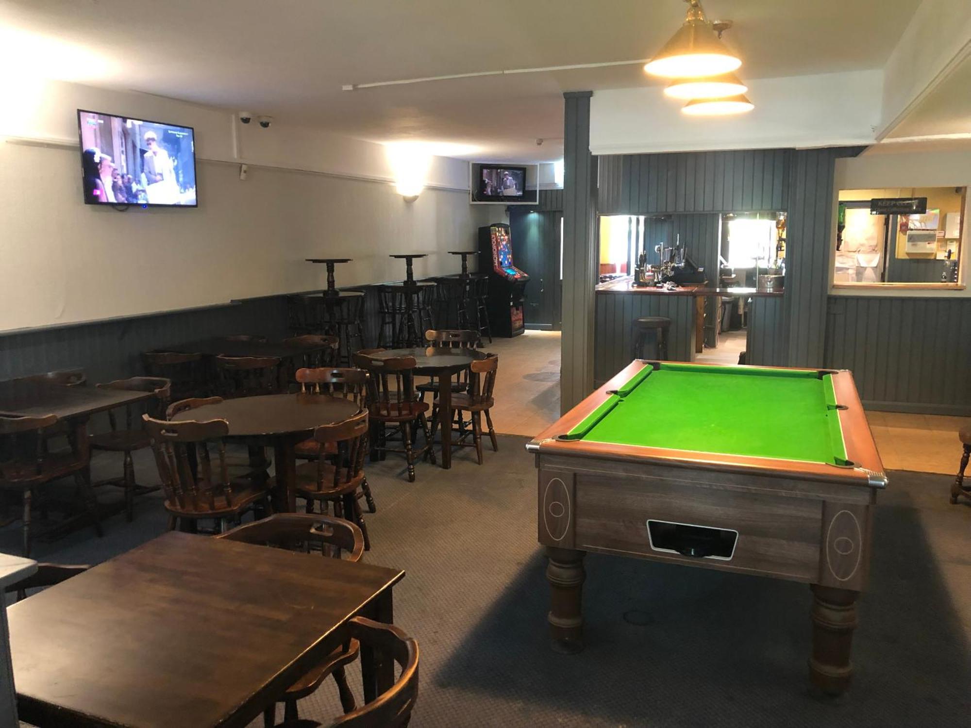 The Pheasant Inn Dunstable Exterior photo